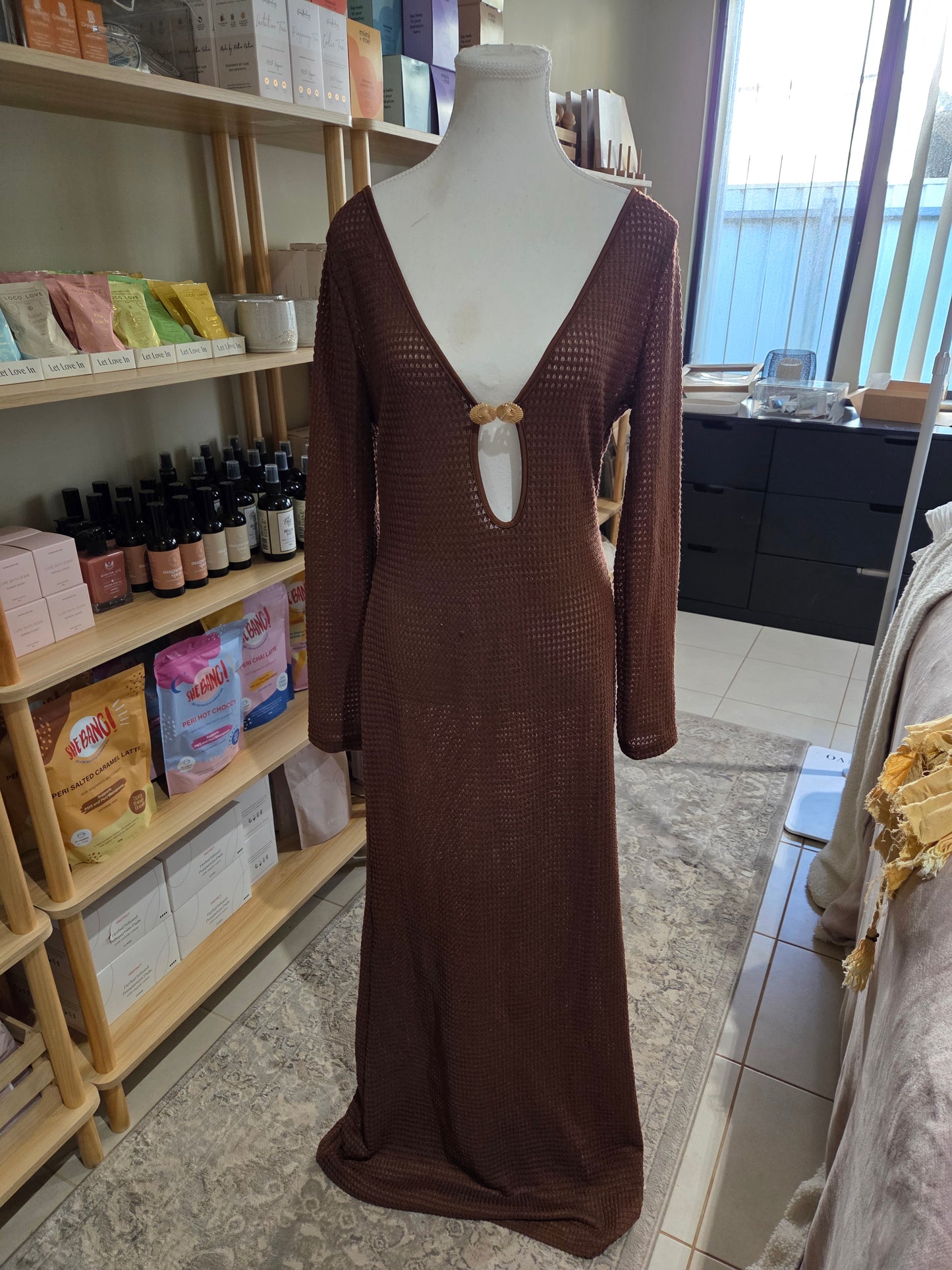 CHOCOLATE KNIT DRESS
